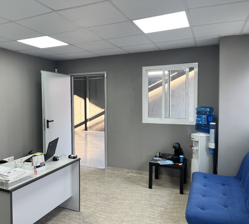 Diseño sin título - 2025-11-07T190134.000 taller de pintura en zaragoza